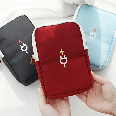 Travel Accessory Cable Bag Por - Electronics And Gadgets M のレビューと価格